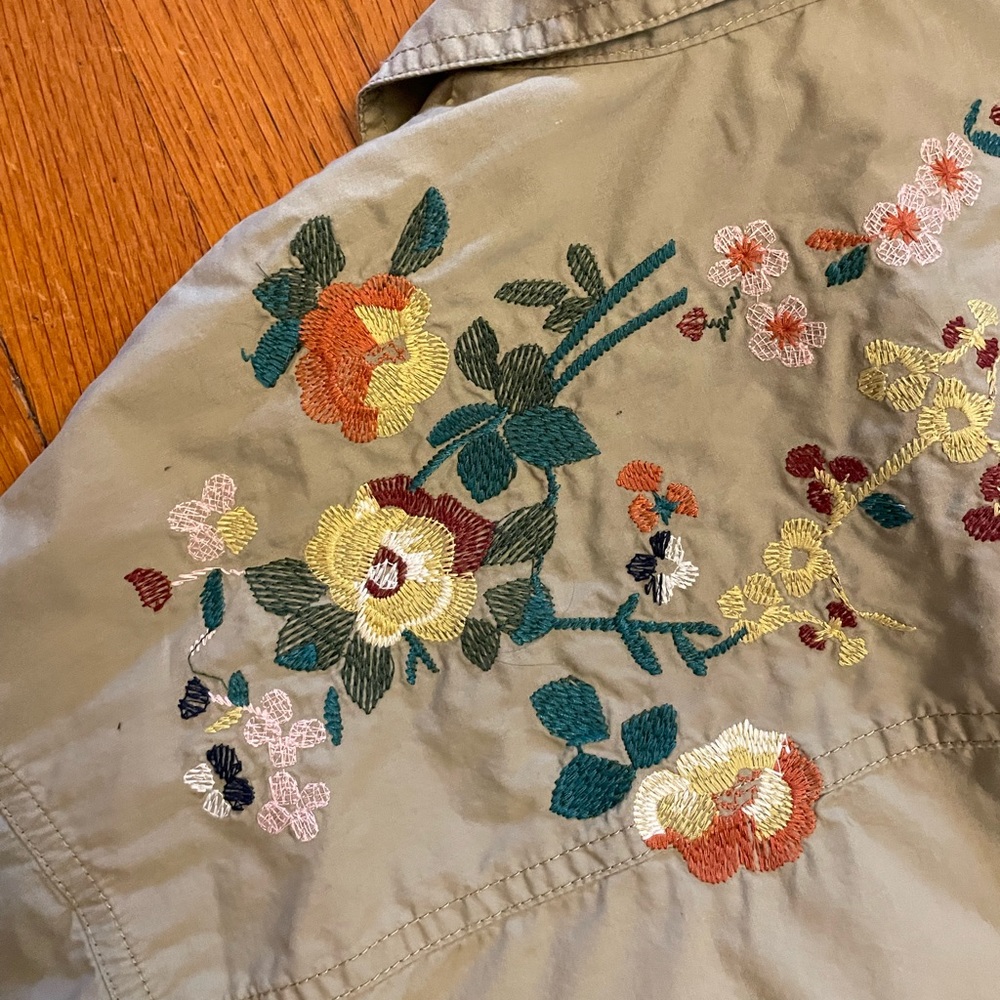 Madewell Floral Embroidered Tie-Front Safari Shirt - Picture 8 of 8